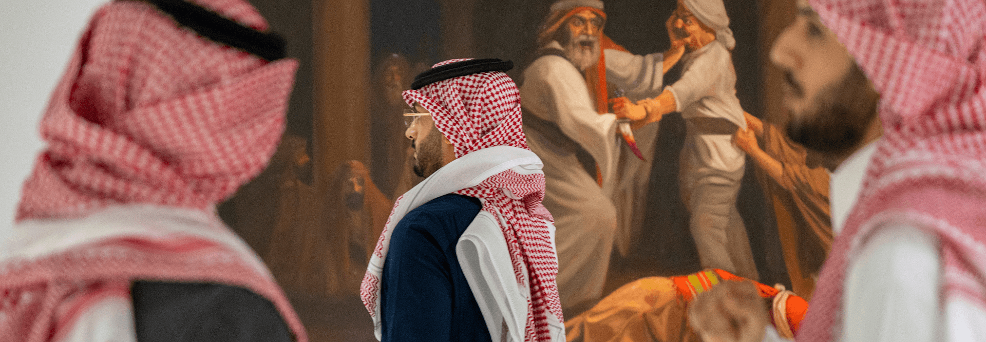 موروثنا حقيقي و يلهمنا لنعود إلى الماضي ونجسد ما سمعناه ولم نشاهده